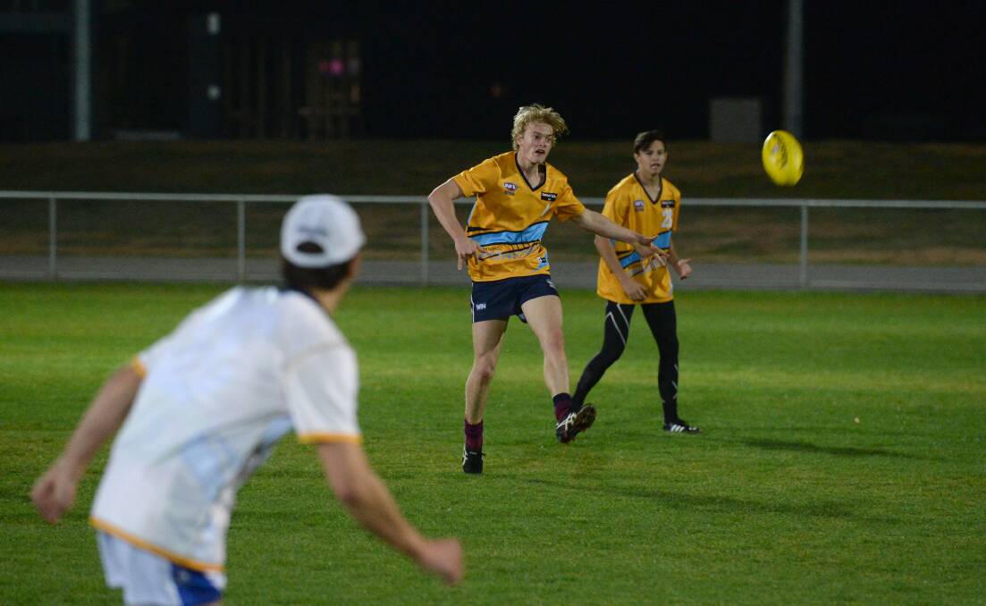 MR CONSISTENT: Lachie Tardrew kicks at the Bendigo Pioneers training session in the lead-up to the clash with Tasmania. Picture: JIM ALDERSEY