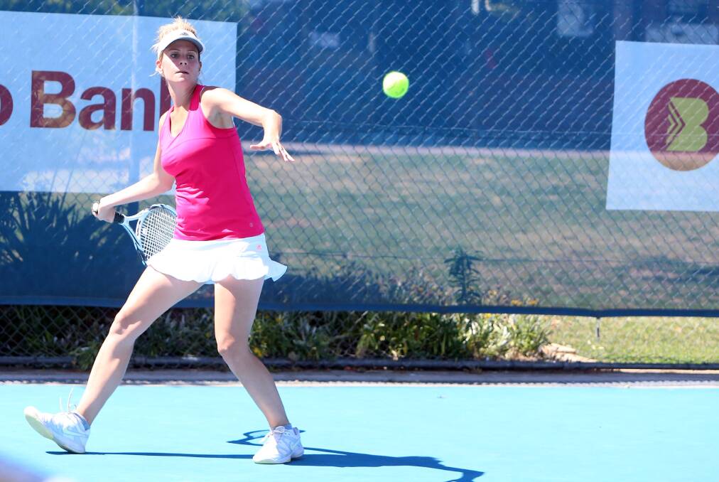 FOREHAND DRIVE: Bendigo's Tova Penno faces a tough first-round match at the Inter-Regional tennis championships on the Mount Prospect grasscourts at Creswick. Picture: LIZ FLEMING