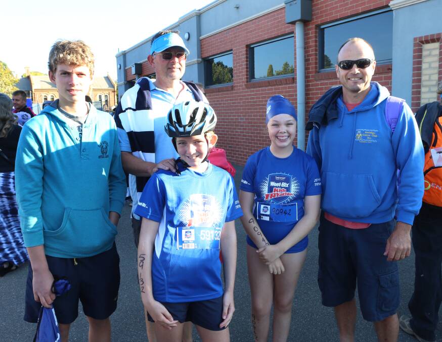 Jeremy, Sophie and Wayne Baxter with Grace and Andrew Morrall before the event's start. 