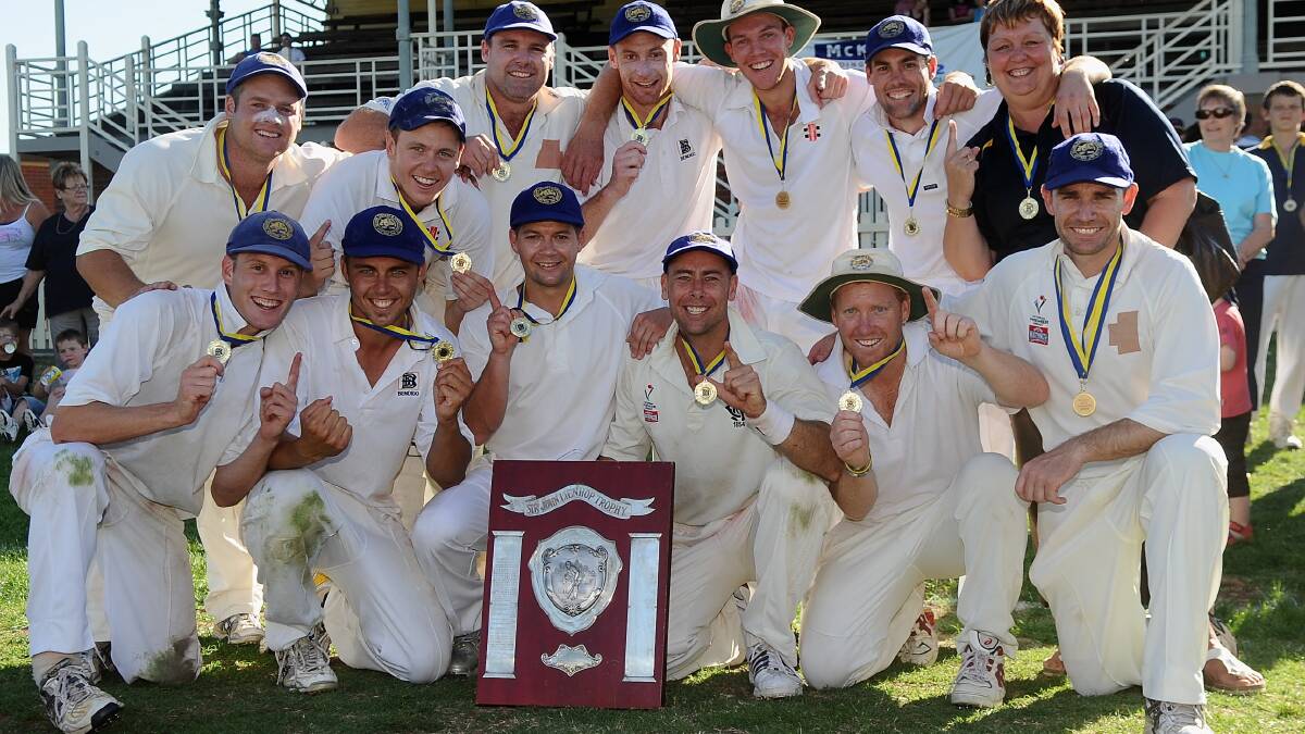 Golden Square's first XI premiership team of 2009. 
