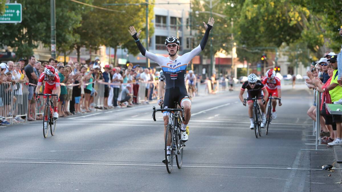 STREET RULER: Jackson Law wins last year's criterium at the Bendigo INternational Madison athletics-cycling carnival. Picture: PETER WEAVING