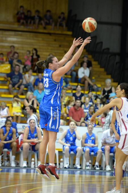 Kelsey Griffin aims for the basket. 