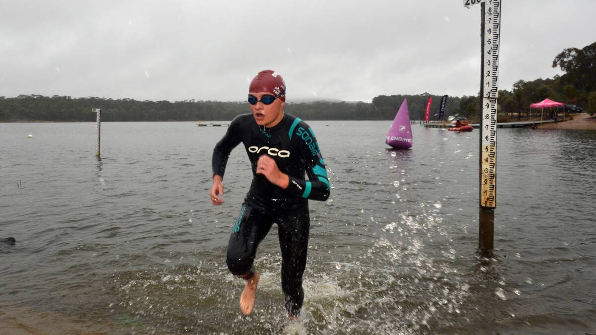 Students face tri-ing conditions at champs