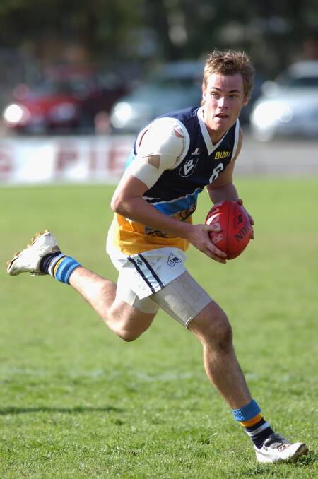 Jayden Donaldson charges from defence in the 2007 season. 
