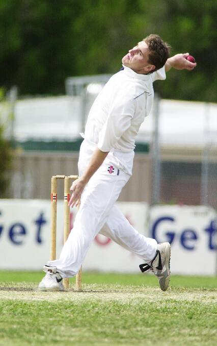 Catlemaine's James O'Brien bowls at Bendigo Country Cricket Week in 2005. 