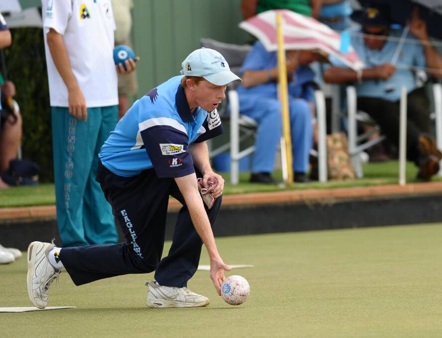 Andrew Brown bowls for Eaglehawk in the 2010 grand final. 