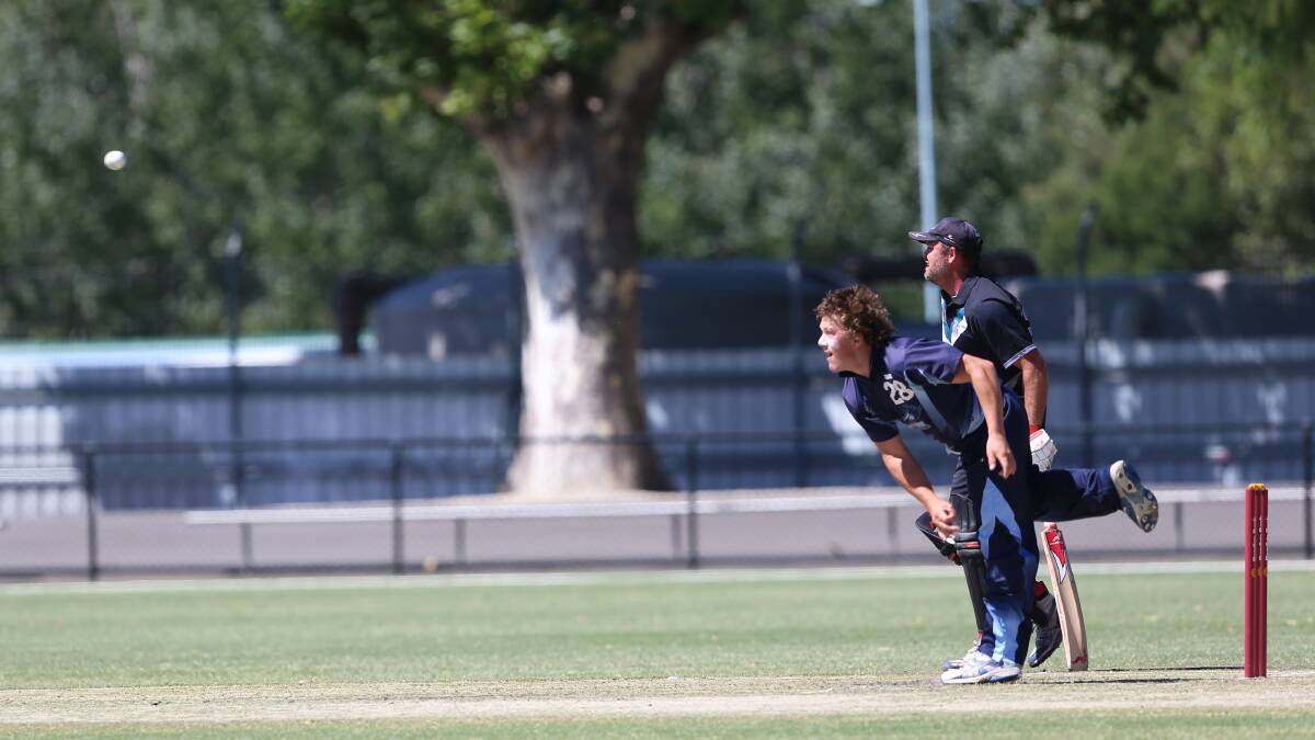 Brodie Hawke bowls for Eaglehawk in the Twenty20 semi-final against Huntly North Epsom at the QEO. Picture: LIZ FLEMING