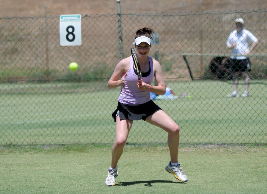 FINE FORM: Spring Gully Bigpond's Lani Hamilton returns in play on the Bendigo Lawn Tennis Club courts. Picture: JODIE DONNELLAN
