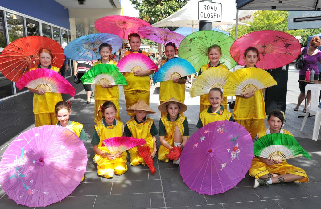 Kangaroo Flat Primary School fan dancing troupe. Picture: JODIE DONNELLAN 
