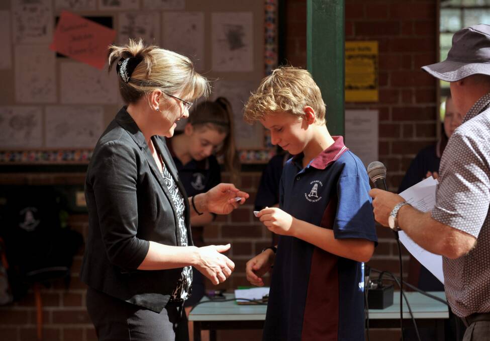 Quarry Hill Primary School captains receive their badges from Jacinta Allan MP. 
Picture: JODIE DONNELLAN 
