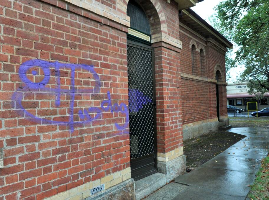 Graffiti on the Court House in Eaglehawk. Picture: JODIE DONNELLAN