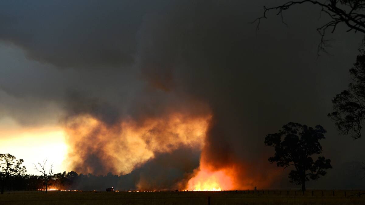 INTIMIDATING: The Grampians Northern Complex fire enters farmland. Picture: THE AGE