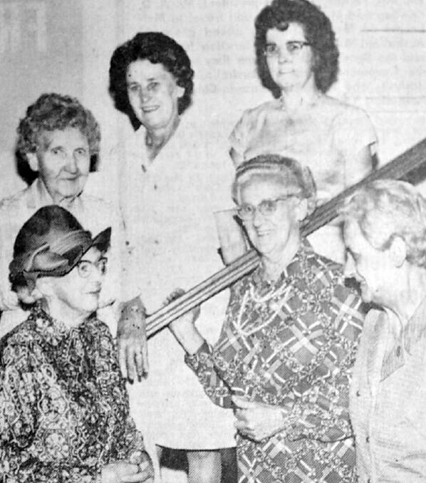 Office bearers at the Bendigo RSL Women’s Auxiliary. Mrs l Browning, I Hudson, J Plant and back row, Mrs H Hocking, H Sims and T Metcalf.

