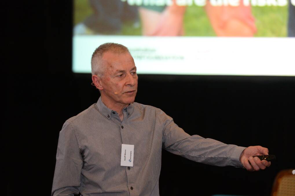 PLAN: Australian Drug Foundation's Geoff Munro speaks at Thursday night's ice community forum. Picture: JIM ALDERSEY