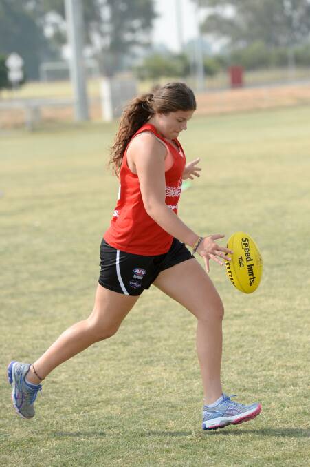 Bella Ayre puts her skills to the test at Bendigo Pioneers training. Picture: JIM ALDERSEY
