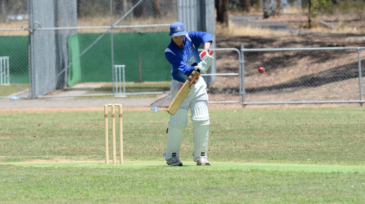SOLID DEFENCE: Golden Gully's Shaun O'Shea during his innings of 16. Pictures: JIM ALDERSEY