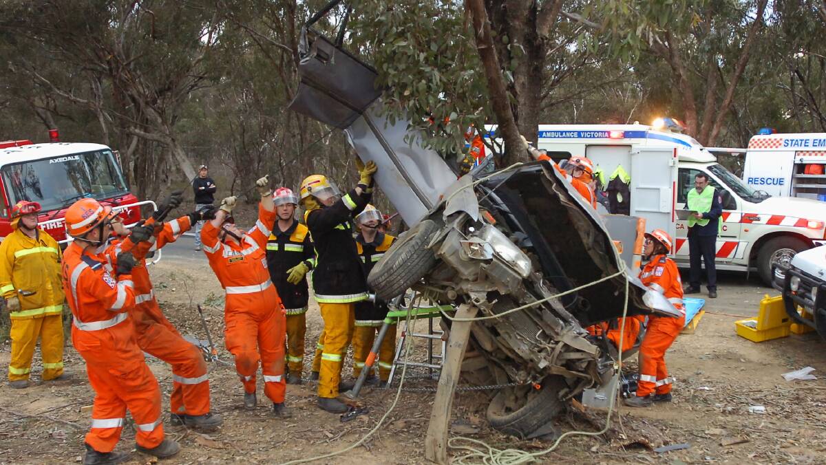 The CFA and SES (pictured at a crash in Bendigo) may not be recruiting enough volunteers to meet demand, a report says.