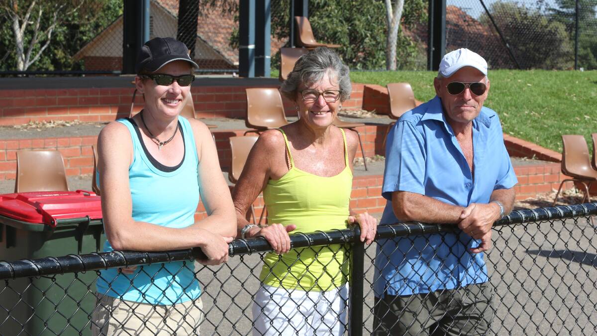 Julia Lile, Judith ands Nigel Stewart from New Zealand. 
Picture: PETER WEAVING