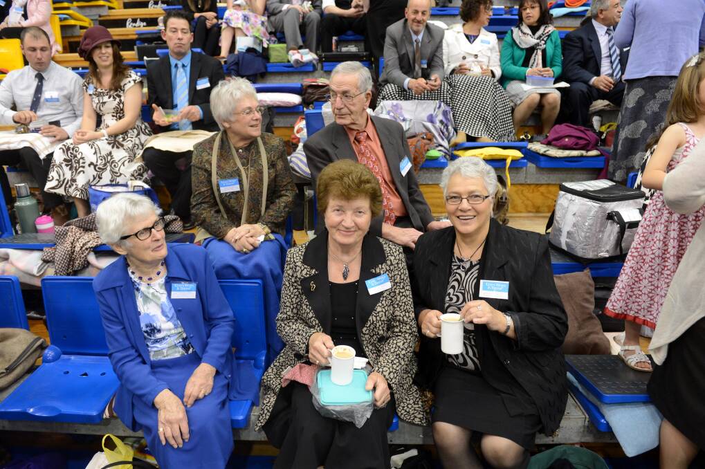 Ursula and Alan Ermel (back row), Rae Schnakenberg, Santina Guseli and Barbara Duncan  at the District Convention of Jehovah's Witnesses. Picture: JIM ALDERSEY
