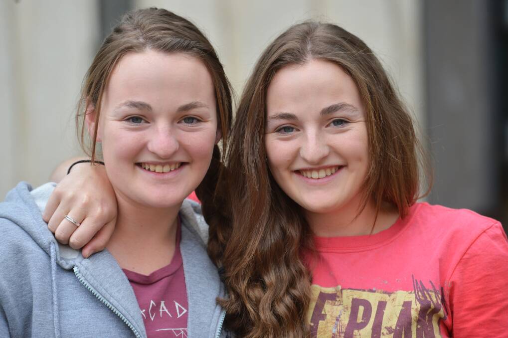 Abby and Hannah Popple. Picture: BRENDAN McCARTHY
