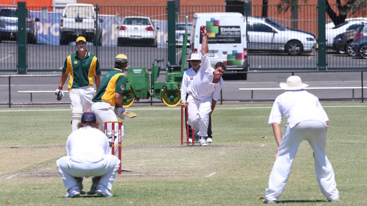 Division one clash between Murray Valley (Batting) and Northern Districts (fielding). 
Bowler: Josh Novoselek. Picture: PETER WEAVING