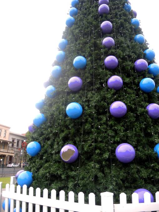 The Rosalind Park Christmas tree has been vandalised. Picture: KRISTEN ALEBAKIS
