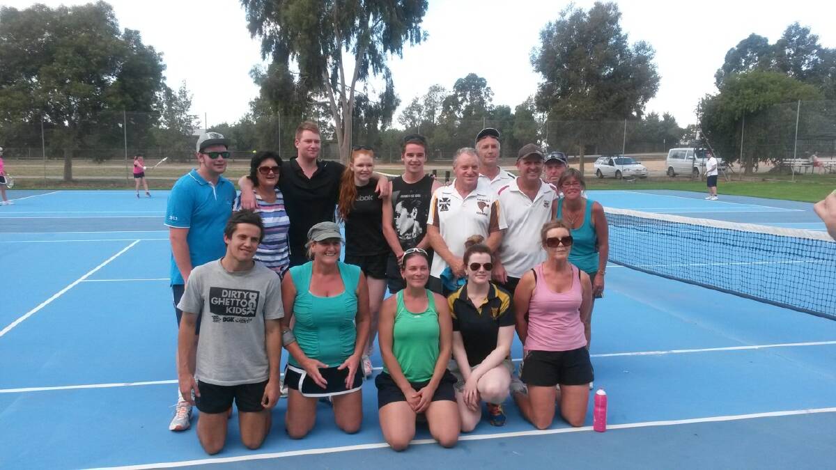 BIG DAY: St Liborius and Huntly Blue division two grand finalists in the Eaglehawk and District Tennis Association. Picture: CONTRIBUTED