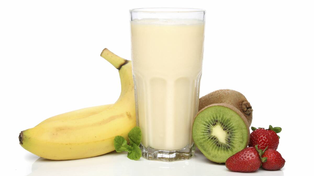 If you are able to eat one to two hours before exercise, a piece of fruit or a smoothie is a good option.