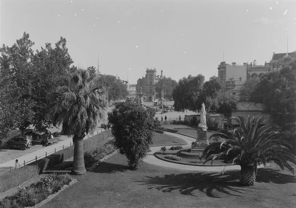 This undated photo shows Bendigo's Conservatory Gardens, in front of Rosalind Park. If you have any old photos we would love to see them. Email us at addynews@fairfaxmedia.com.au or come in to the office at 47-51 Queen Street, Bendigo.