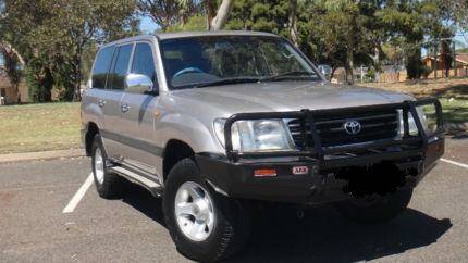An image of a vehicle similar to the silver 1999 Toyota Landcruiser wagon stolen from a business in Wiltshire Lane, Delacombe.