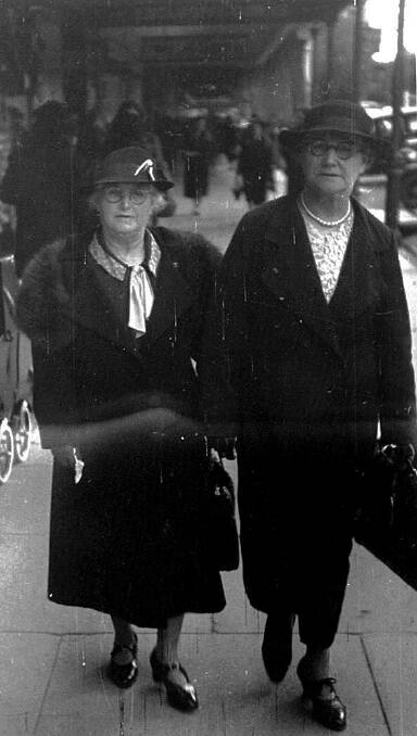 Mrs Rae and Mrs Yates are pictured during Easter in Bendigo, date unknown.