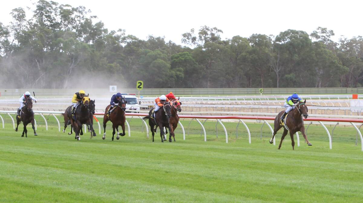 Eloping bounds clear to defeat Jarklin in the VOBIS Gold Rush.