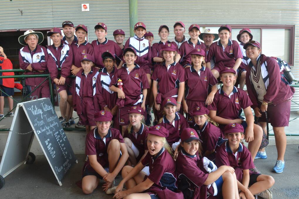 The Queensland squads at Central Deborah Gold Mine.