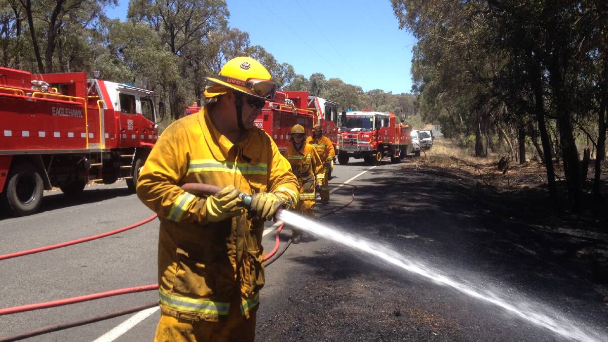 Eight tankers attend grassfire in Golden Gully