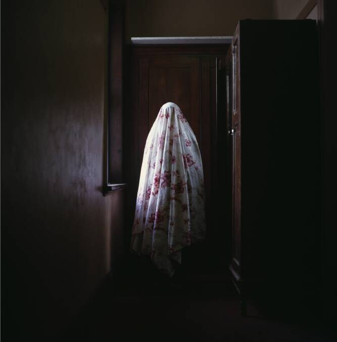 DISPLAY: Jacqueline Felstead, Window, Gatwick Private Hotel, 2013, archival pigment print, 90 cm x 90 cm
