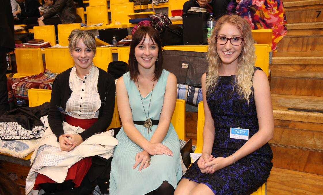 Jehovah's witness convention at Bendigo Staduim.
Chanara Holt, Bethan and Steph Mueller.
Picture: PETER WEAVING