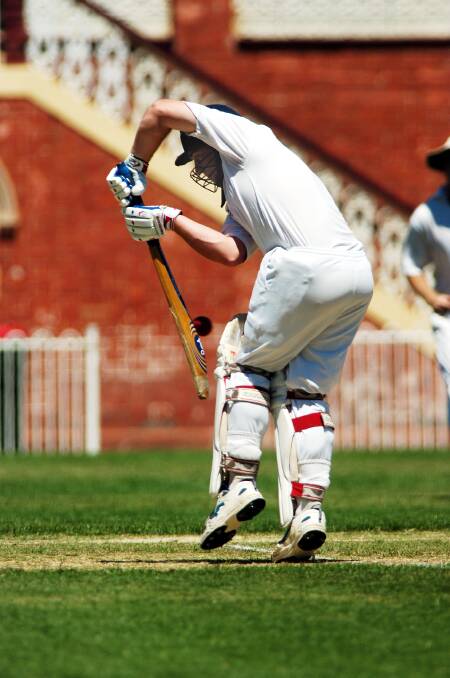 Matthew Pask bats for Sandhurst at QEO.
pic by Andrew perryman on Sat14th Jan 2006