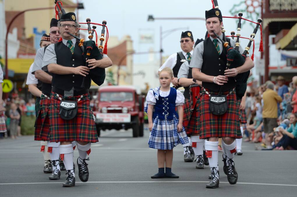 Cailey Finlayson with the Golden City Pipe Band. Picture: JIM ALDERSEY