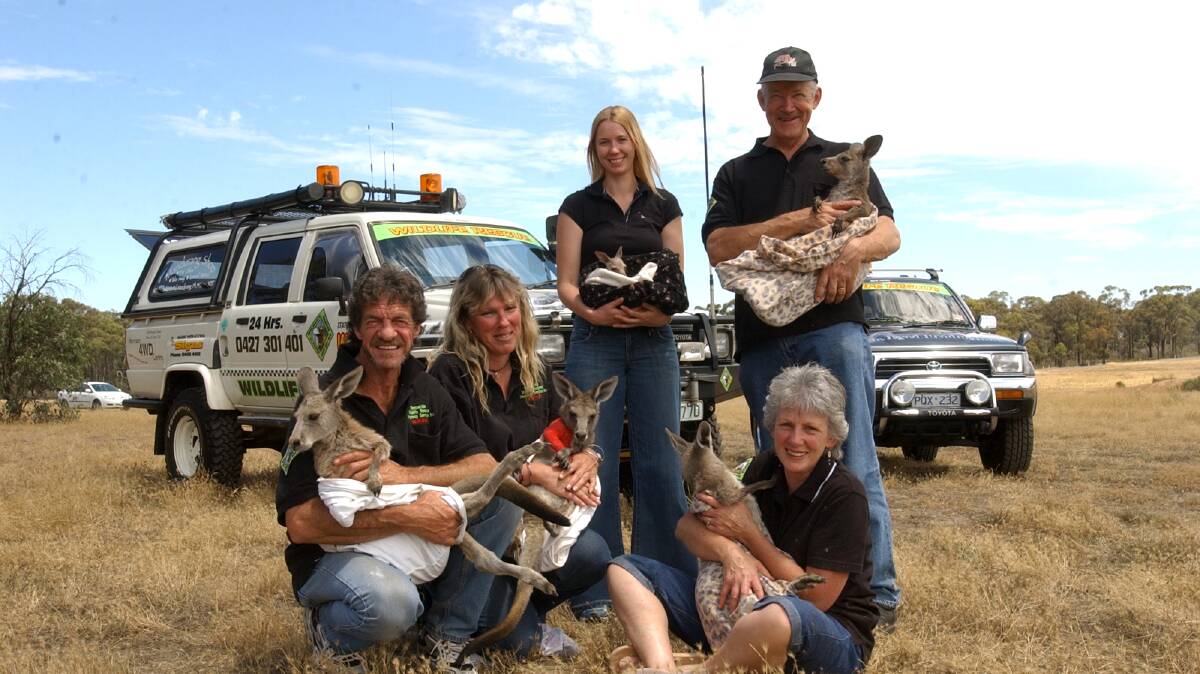 l-r Neil Morgan, Jo Lyall, Kristy Cameron, Ken Goodman and Cheryl Goodman of Wildlife Rescue
Pic Brendan McCarthy