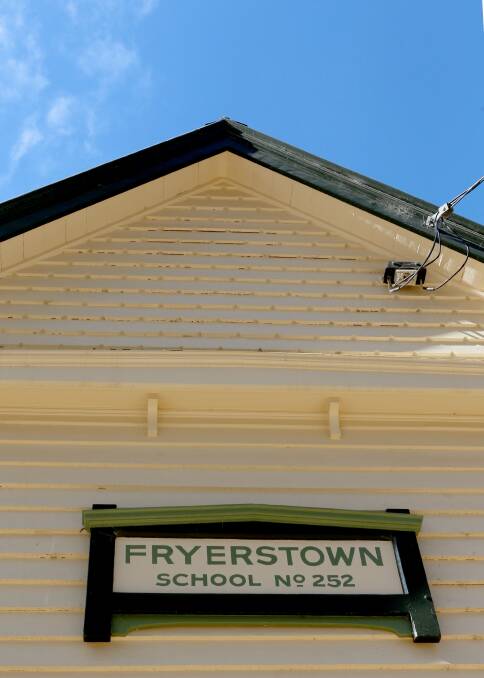 Fryerstown: Going old school