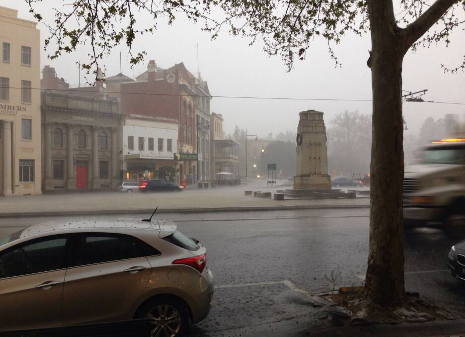 RAIN: Water drenched Bendigo on Wednesday afternoon and evening. Picture: PETER WEAVING