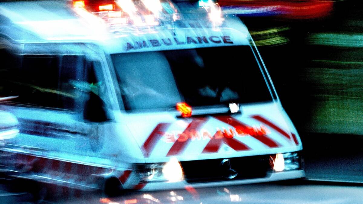 Man taken to hospital after crash on Bendigo-Maryborough Road