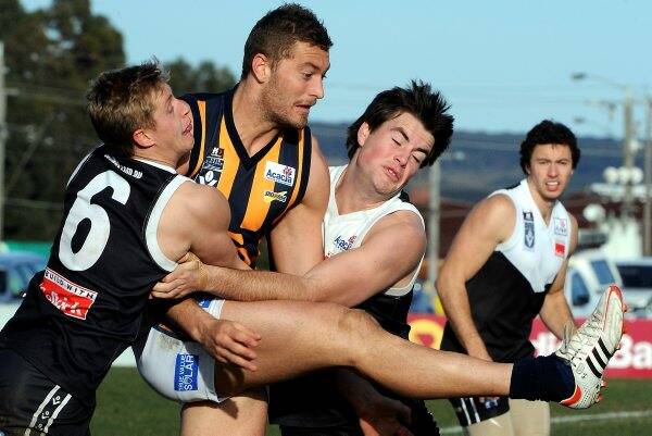 Tom Bellchambers played a stellar match for Bendigo yesterday. Picture: THE COURIER