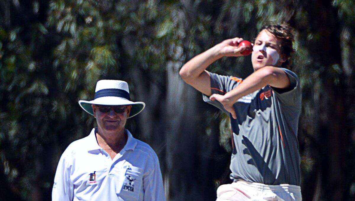 Goulburn Murray's Adam Ward bowls against Murray Valley.