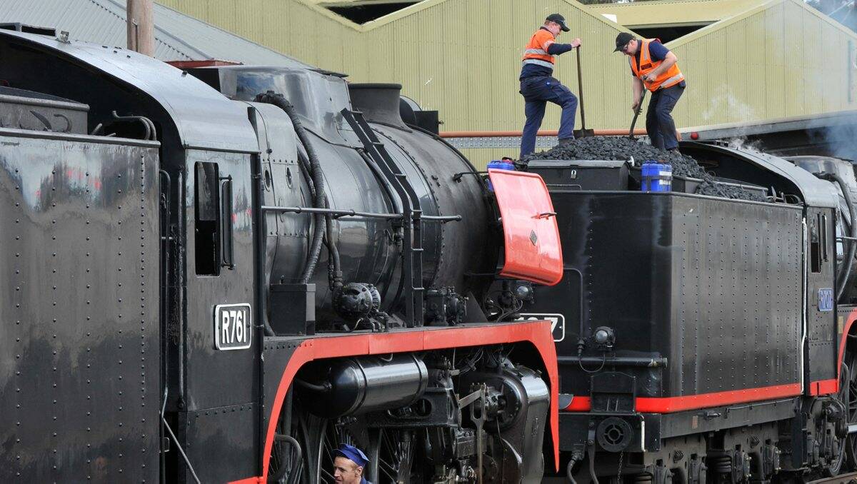 Admired: The steam train at Bendigo. Picture: Jodie Donnellan. 