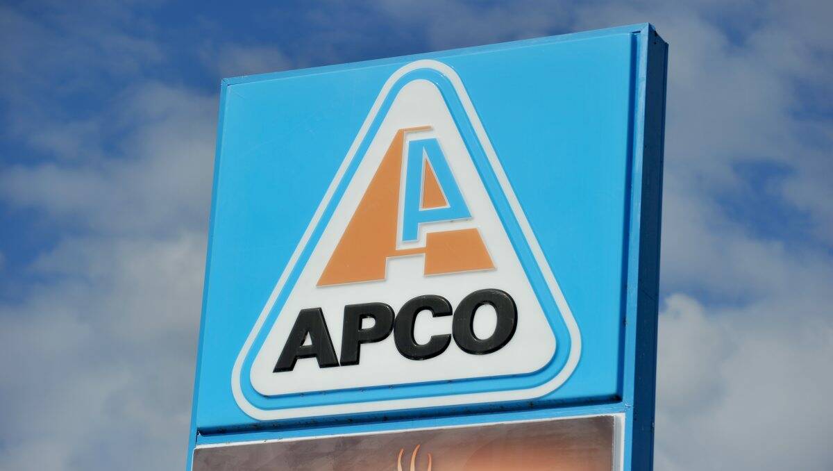 McIvor Road APCO held up by knife point
