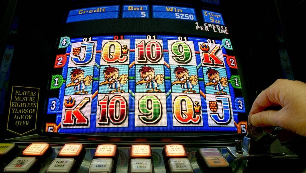 Castlemaine pokies fight to continue