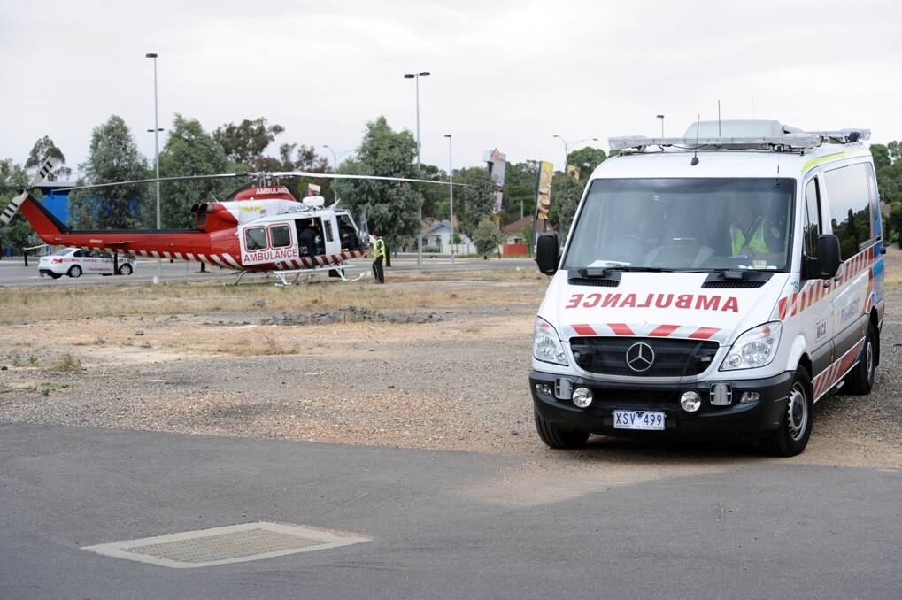 Paramedics call for overhaul of call centre