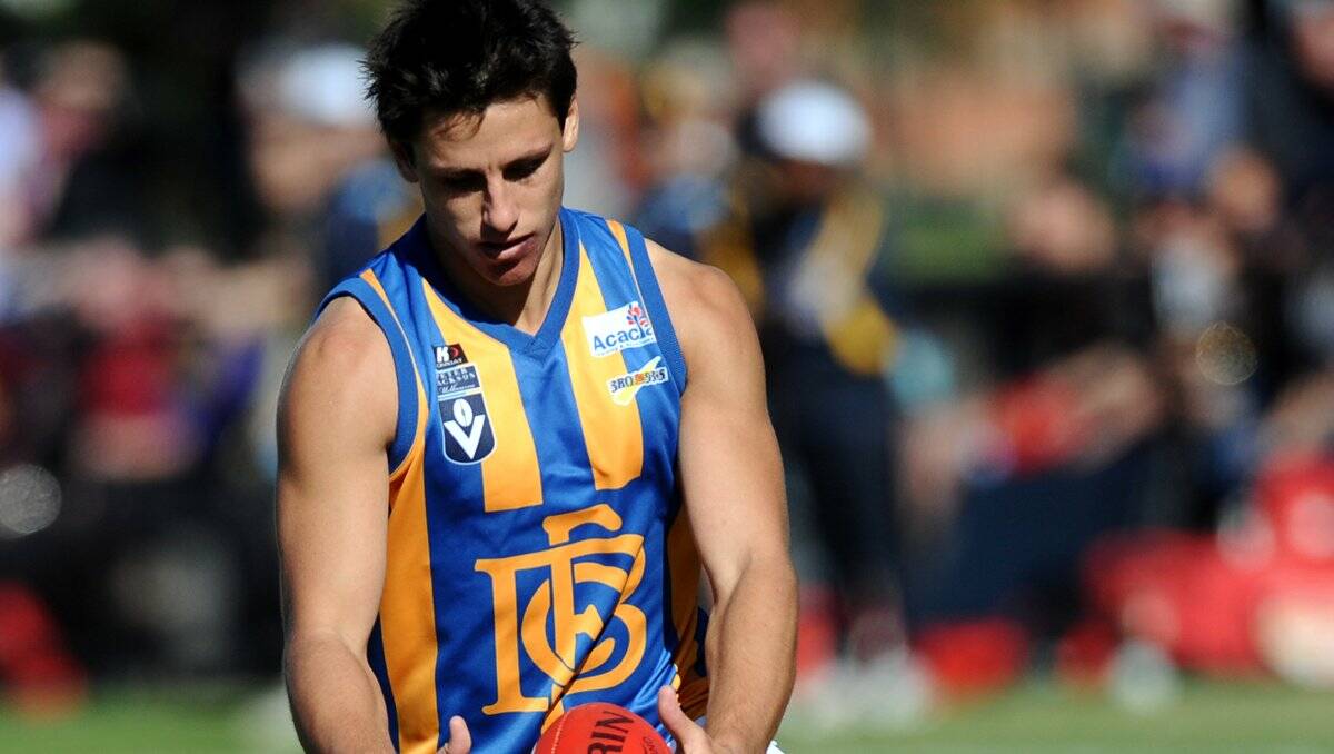 CONSISTENT SEASON: Nick Carter Medal winner Brendan Lee in action for Bendigo Gold at the QEO. Picture: JULIE HOUGH 