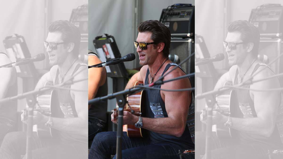 Riverboats Music Festival at Echuca. Pete Murray. Picture: Peter Weaving